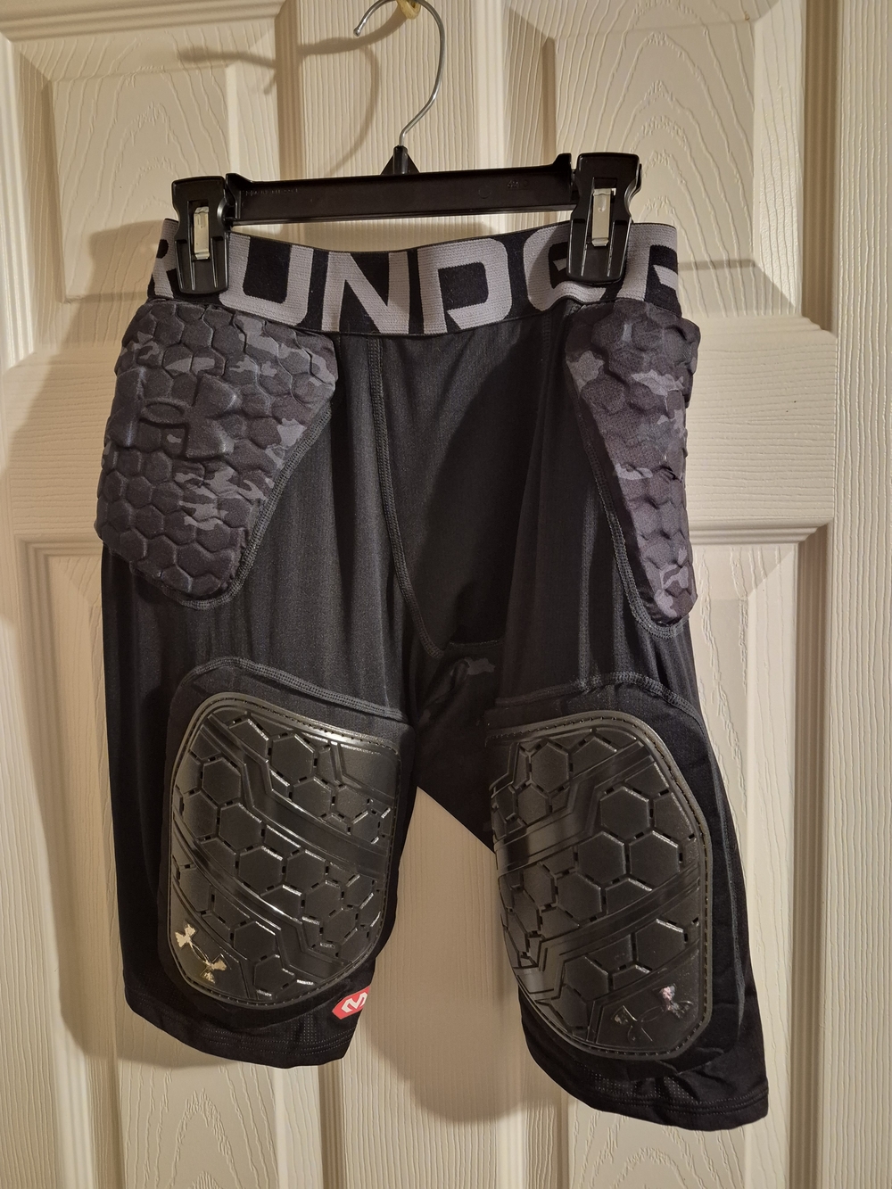 Under Armour Black Hex-Pad Compression Shorts